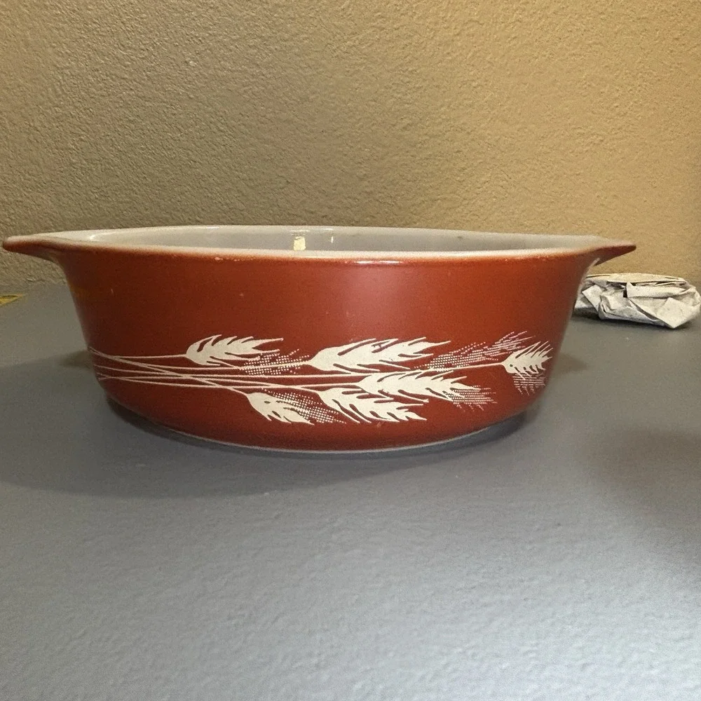 Pyrex Autumn Harvest Wheat Small Round Dish, No lid, Brown White Vintage Retro